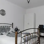 Orient Δωμάτια σε οικογενειακή κατοικία *